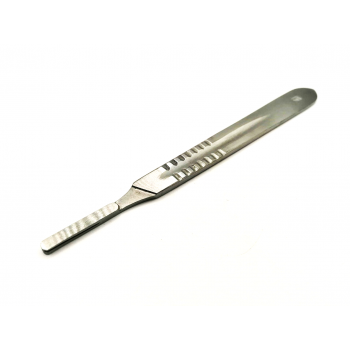 Ручка для скальпеля со сменными лезвиями 135мм Россия №4                                            