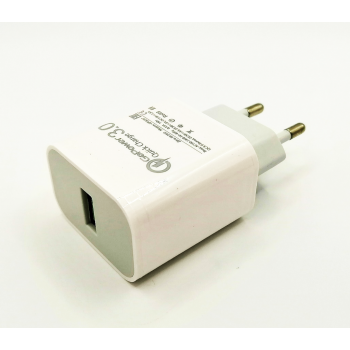 GPQCO7 USB*1 18W FAST 5V 3A/9V 2A/12V 1.5A  зарядное устройство GoPower
